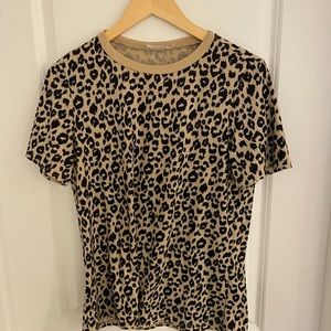 Leopard print t shirt medium